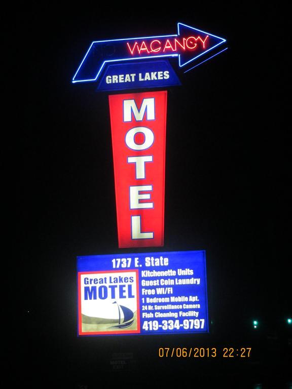 Great Lakes Motel Fremont Exterior photo